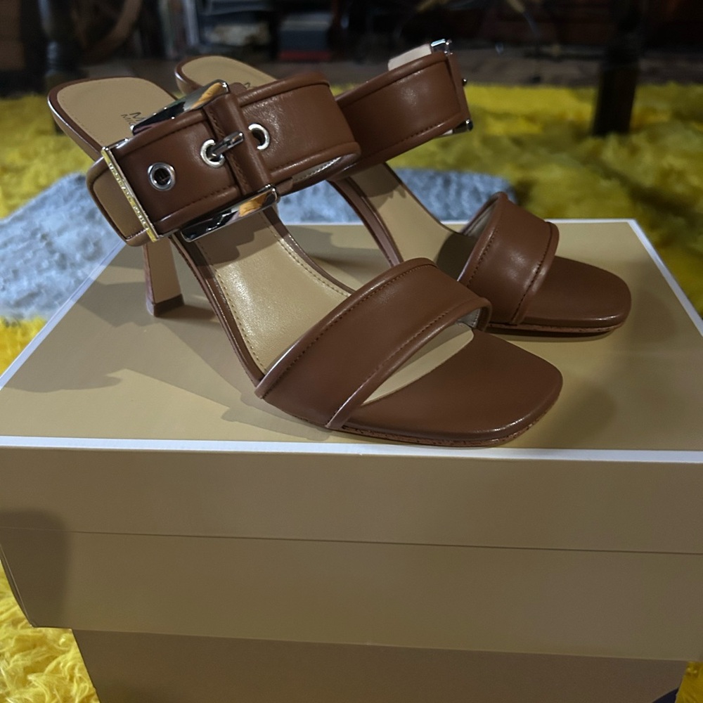 Elegant Brown Block Heel Sandals with Ankle Strap